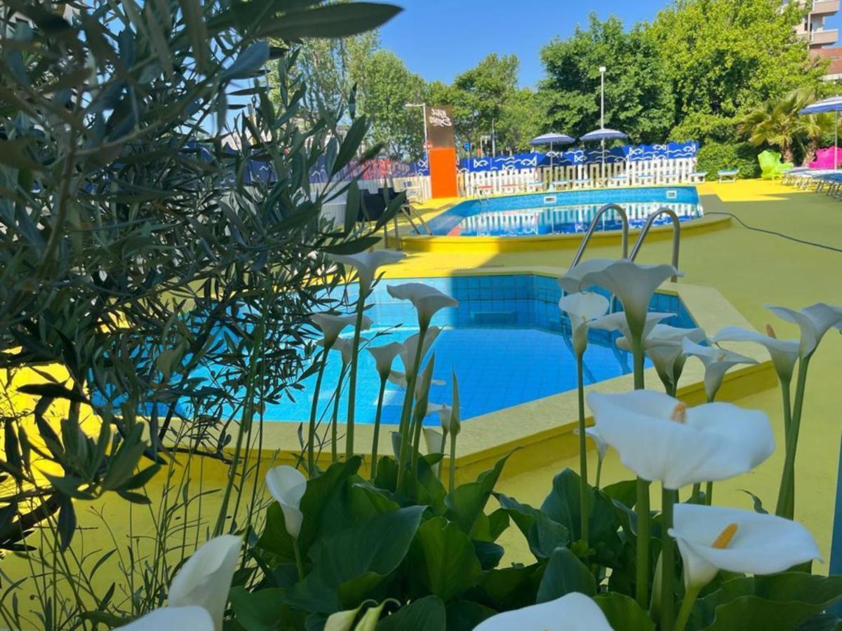 Hotel Senior カットーリカ エクステリア 写真
